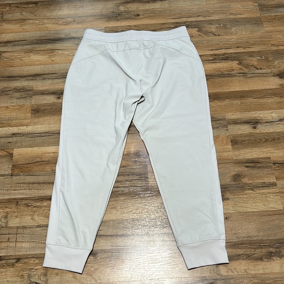 ATHLETA  WOMENS HEADLANDS HYBRID TREK JOGGER PANTS CREAM PULLON SIZE 16 - Picture 2 of 10